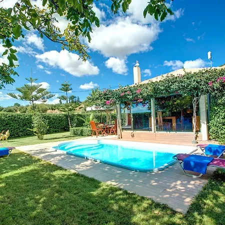 Villas Trapezaki *