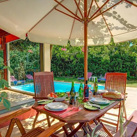 Villas Trapezaki Villa